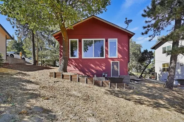 Crestline, CA 92325,170 Wylerhorn DR