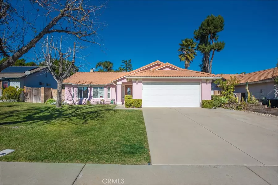 2536 W Loma Vista DR, Rialto, CA 92377