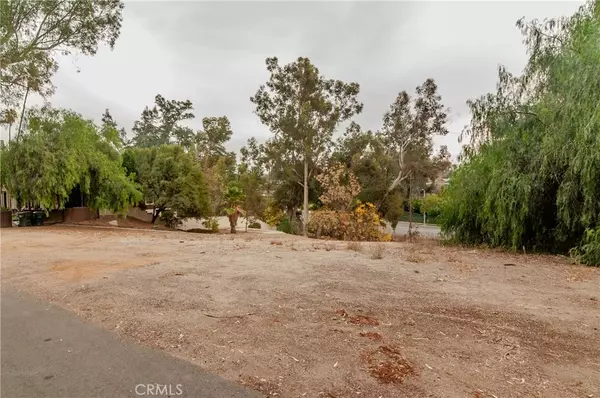 32 Campbell, Redlands, CA 92373