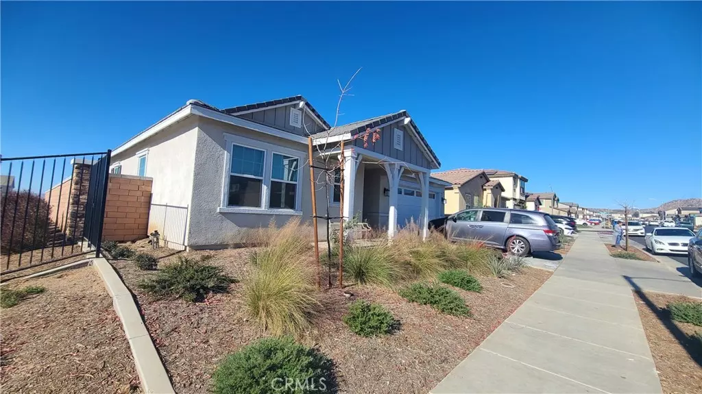 25829 Buckeye Meadow LN, Homeland, CA 92548