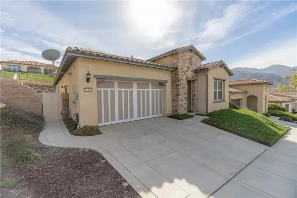 Corona, CA 92883,11121 Fourleaf CT