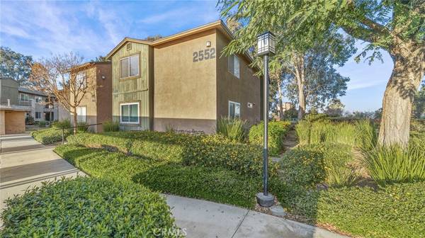 2552 Avenida Del Vista #103, Corona, CA 92882