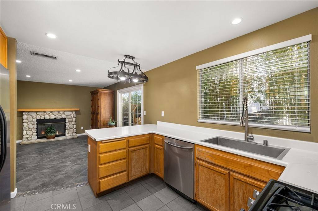 San Jacinto, CA 92583,697 E Peach ST