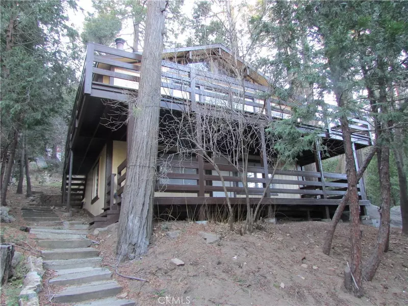 23913 Park Lane, Crestline, CA 92325