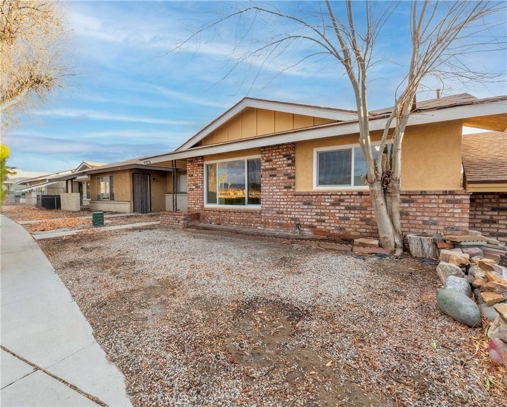 Hemet, CA 92543,335 E Stetson AVE