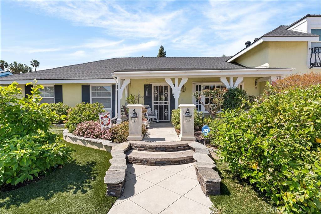 1874 N Shattuck PL, Orange, CA 92865