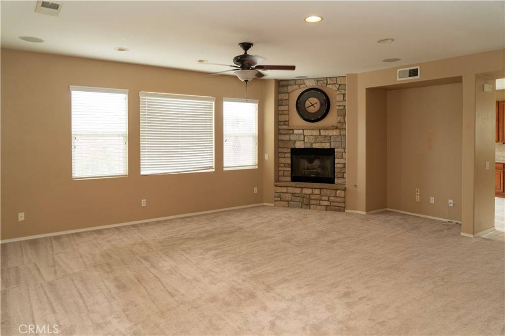 Corona, CA 92879,2420 LENAI CIR