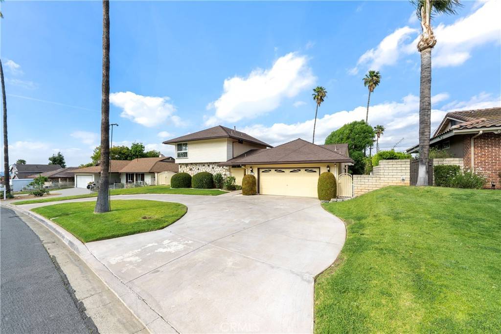 1931 Pine Crest DR, Corona, CA 92882
