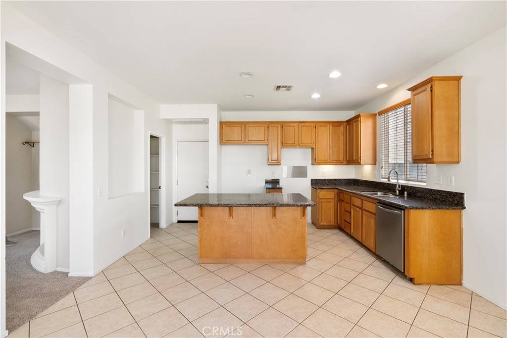 Corona, CA 92883,2887 Echo Springs DR