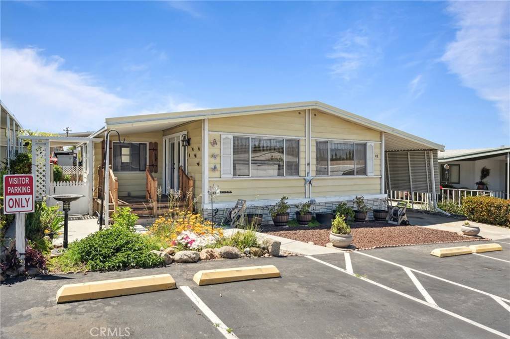 Yucaipa, CA 92399,10622 Bryant St #42