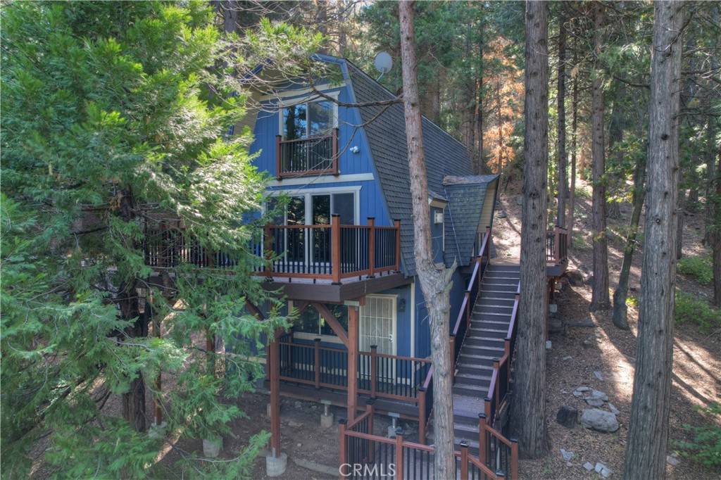 Crestline, CA 92325,24091 Lakeview DR