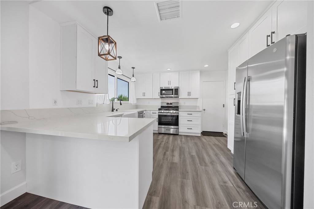 Redlands, CA 92373,114 Cascade CT