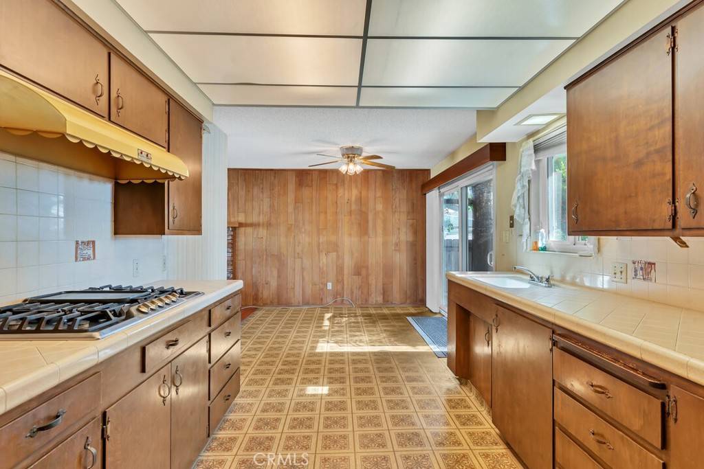La Mesa, CA 91942,4760 73rd ST