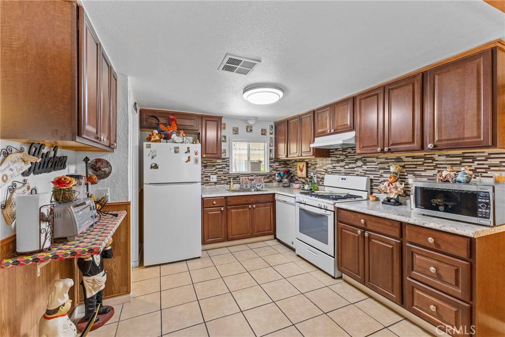 Hemet, CA 92543,1645 Vista Grande