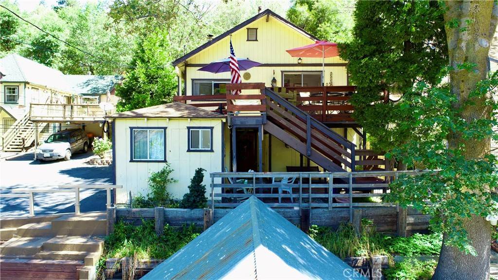 Crestline, CA 92325,23728 Manzanita DR