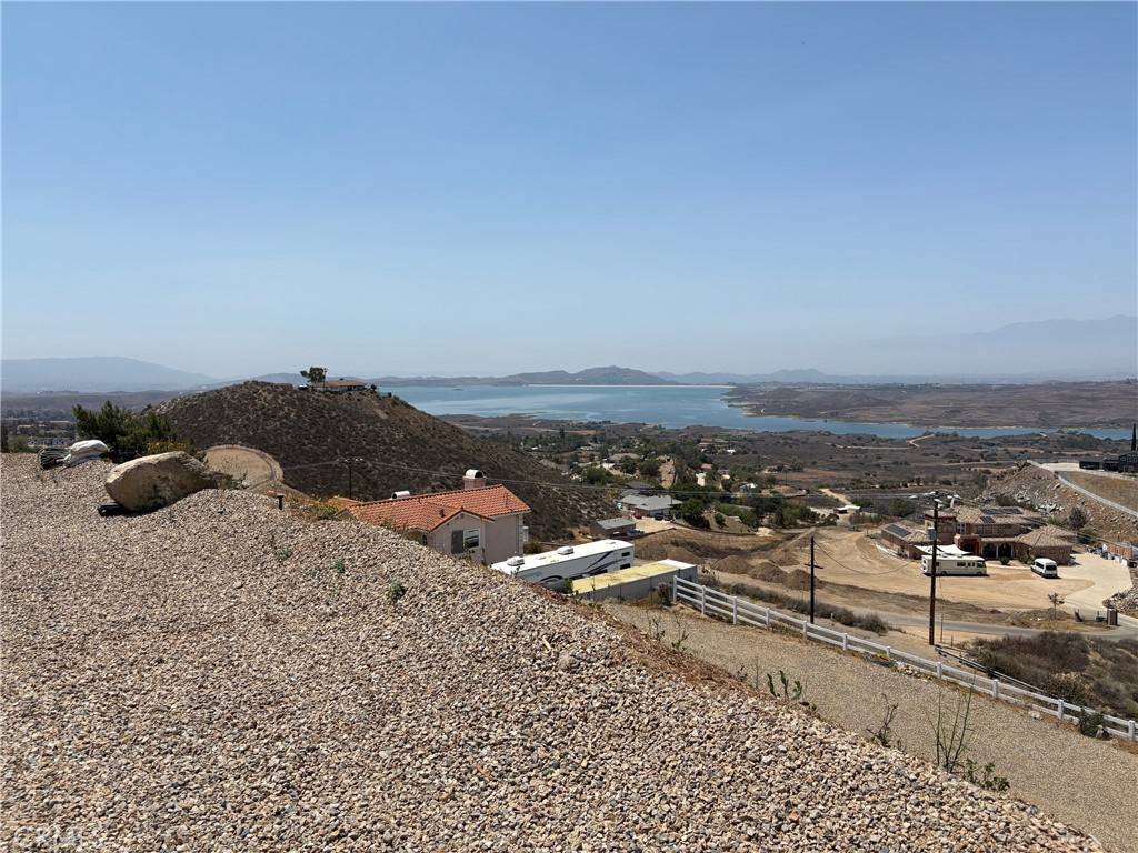20825 Lakemount CT, Perris, CA 92570