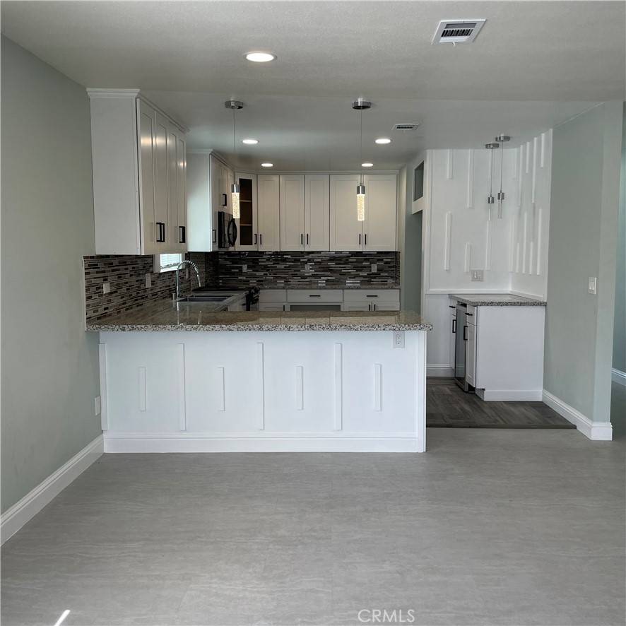 Los Angeles, CA 90043,5835 Arlington AVE