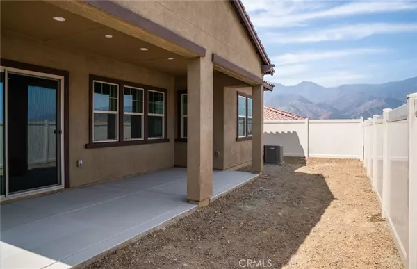 Corona, CA 92883,11152 Fourleaf CT