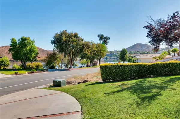 Canyon Lake, CA 92587,22233 Vacation DR