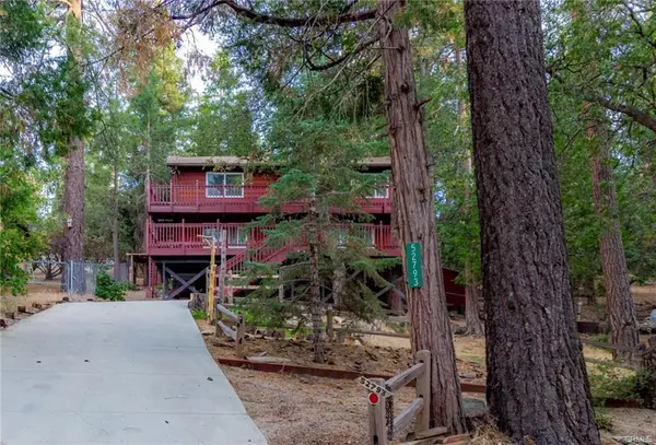 52793 Overlook DR, Idyllwild, CA 92549