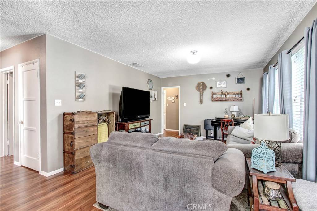 Upland, CA 91786,891 N 11th AVE