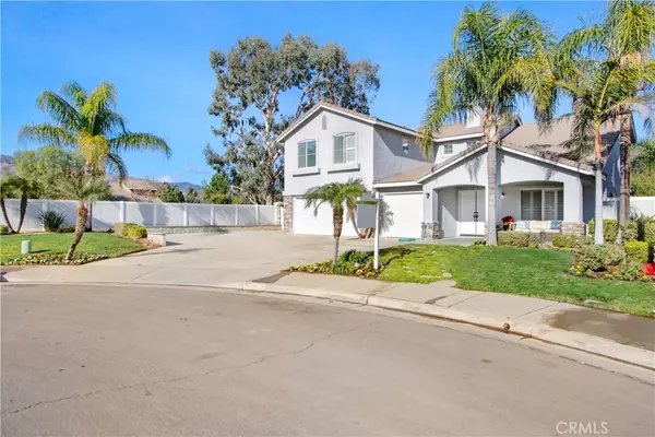 Corona, CA 92883,13238 Mountain View CT