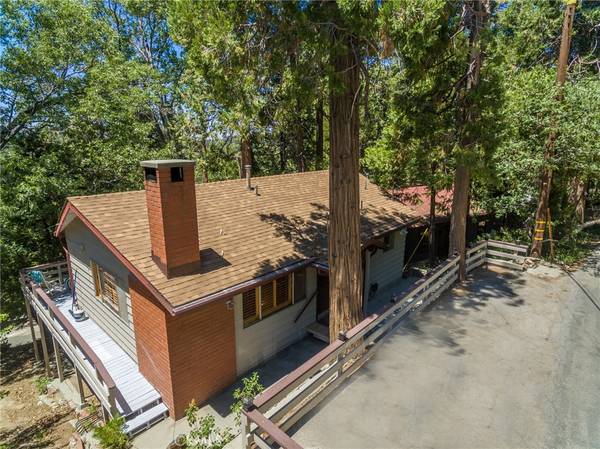 176 Fir Terrace, Cedar Glen, CA 92321