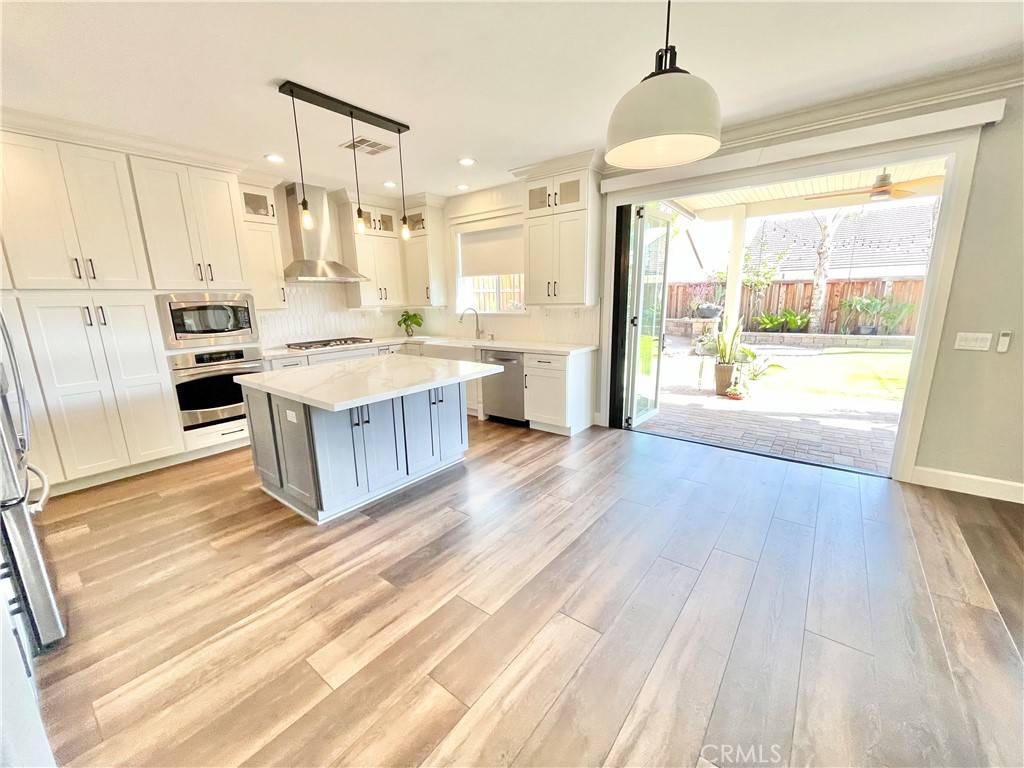 Oceanside, CA 92057,1041 Augusta CIR