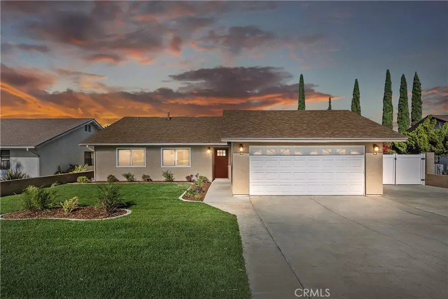 947 Esther DR, Corona, CA 92882