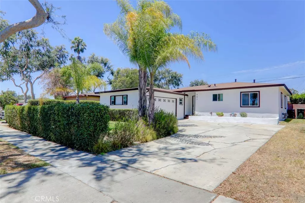 Fullerton, CA 92832,407 E Rosslynn AVE