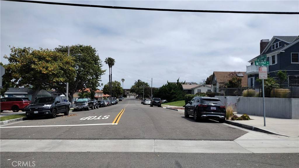 Redondo Beach, CA 90277,700 Elvira AVE