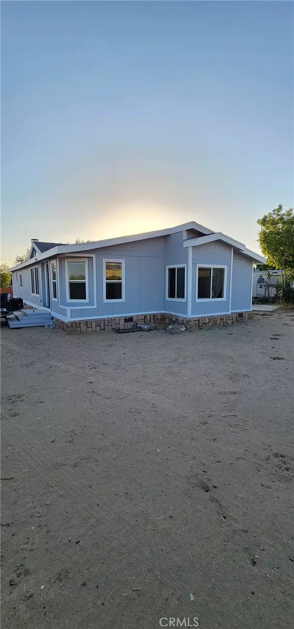 Oro Grande, CA 92368,19142 Private LN