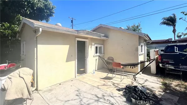 Compton, CA 90220,418 W Cedar ST