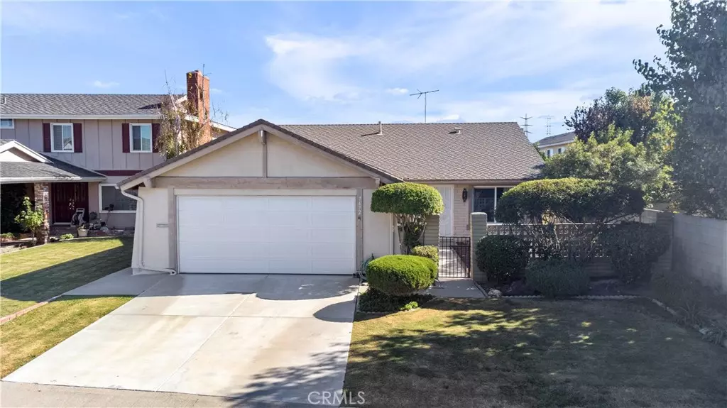 Cerritos, CA 90623,7672 El Lobo CIR