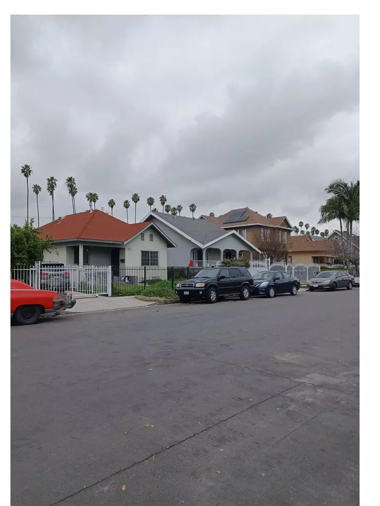 Los Angeles, CA 90011,653 E 43rd PL