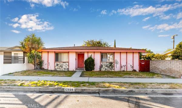 12934 Strathern ST, North Hollywood, CA 91605