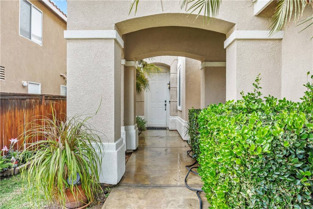 Corona, CA 92879,968 Villa Montes CIR