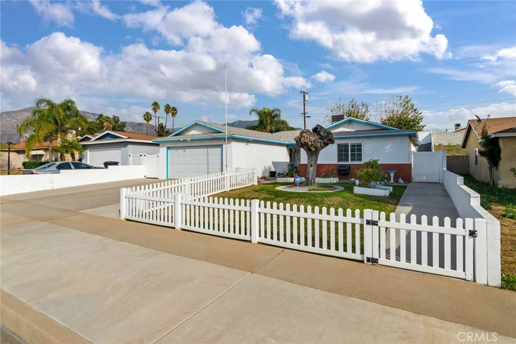 6969 Vine Street, Highland, CA 92346
