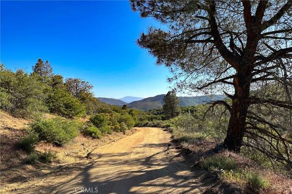 0 Bronsbury RD, Tehachapi, CA 93561