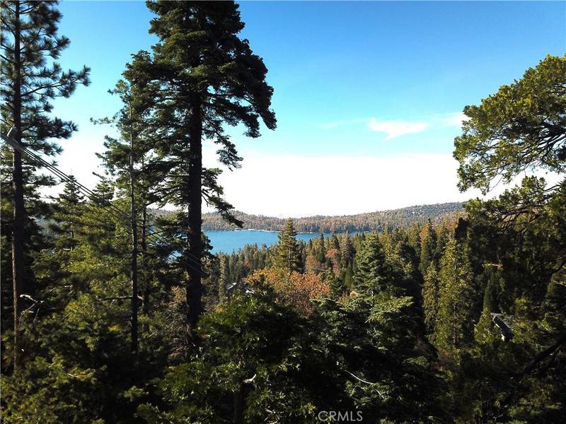 514 Sunderland CT, Lake Arrowhead, CA 92352