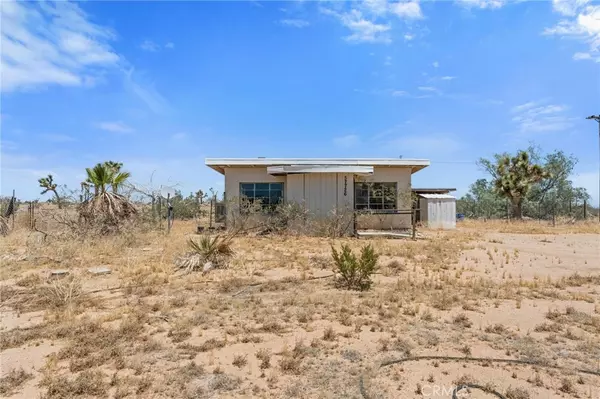 57726 Starlight Mesa RD, Yucca Valley, CA 92284