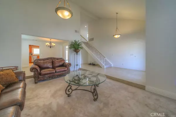 Riverside, CA 92506,6757 Redlands CT