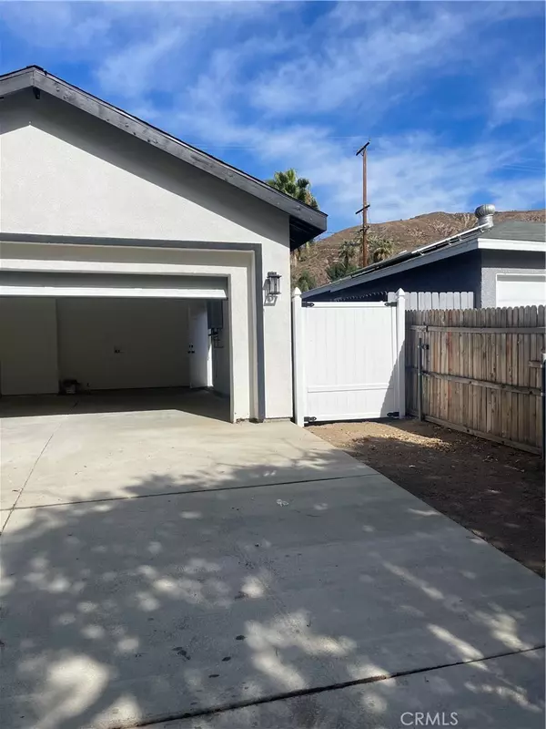 San Bernardino, CA 92404,1266 Sonora ST