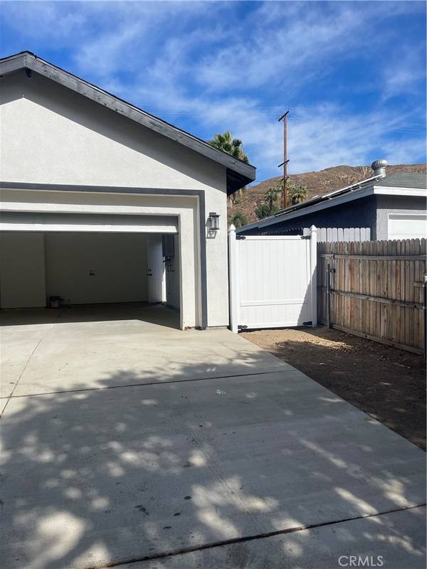 San Bernardino, CA 92404,1266 Sonora ST