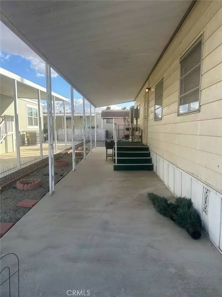 Hemet, CA 92545,601 N Kirby ST #106