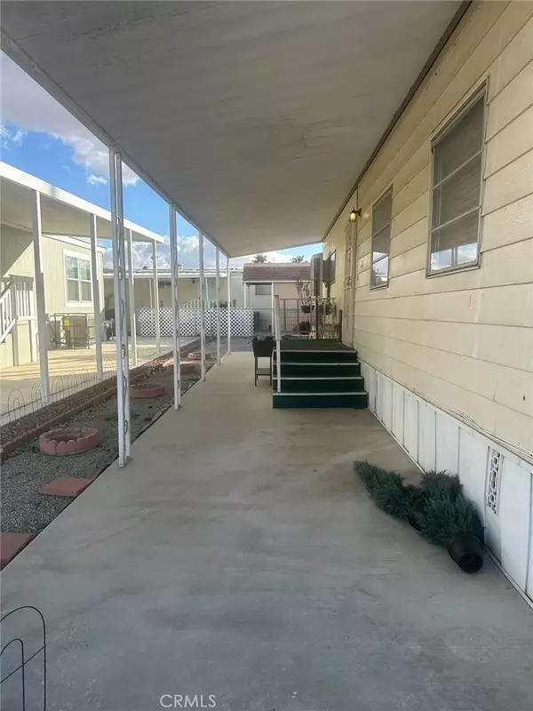 601 N Kirby ST #106, Hemet, CA 92545