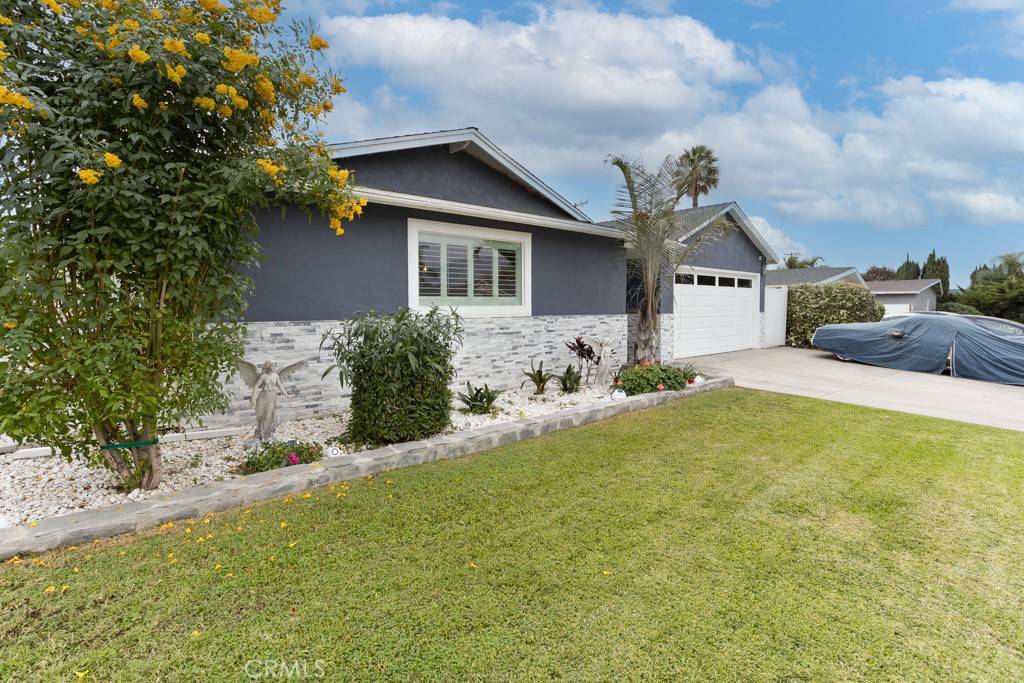 Azusa, CA 91702,1038 E Galatea ST