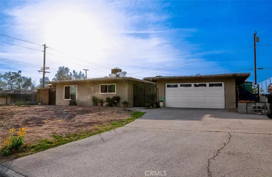 5724 Palomar AVE, San Bernardino, CA 92404