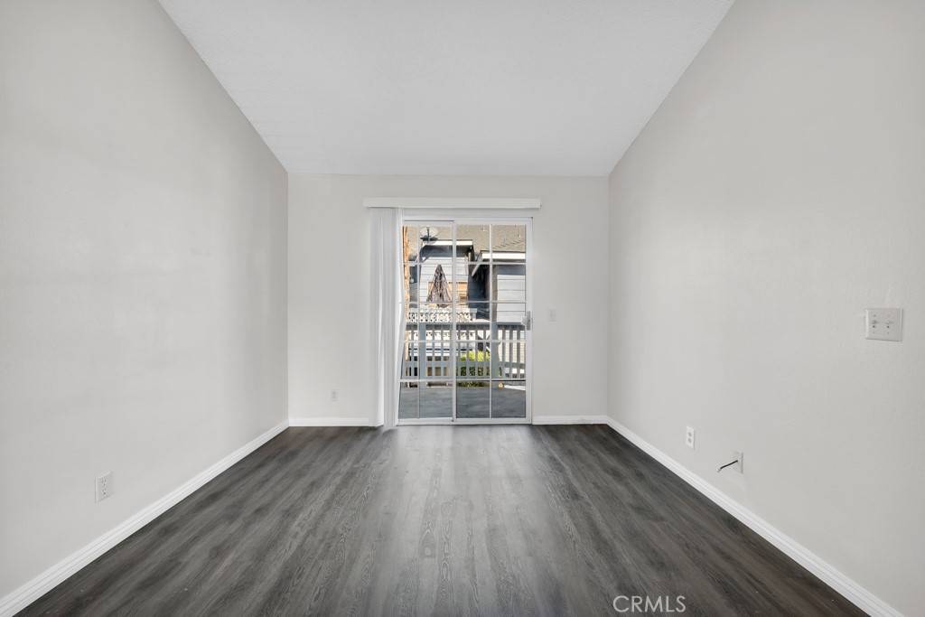 Canoga Park, CA 91304,8463 De Soto AVE #22