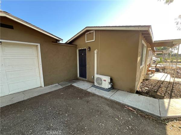 9395 Mission BLVD #D, Jurupa Valley, CA 92509